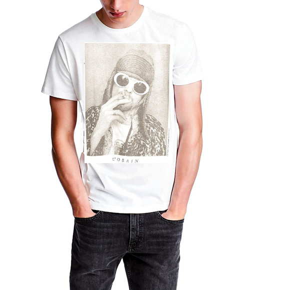 Divided Other - Kurt Cobain Photo Nirvana T-Shirt S Last NWT
